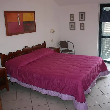 Gemma Del Sud سيلا