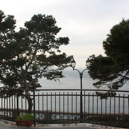 Gemma Del Sud 아파트 *